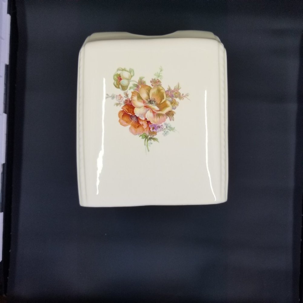VB Athena California Boutique Tissue Box Cover - Picture 5 of 13